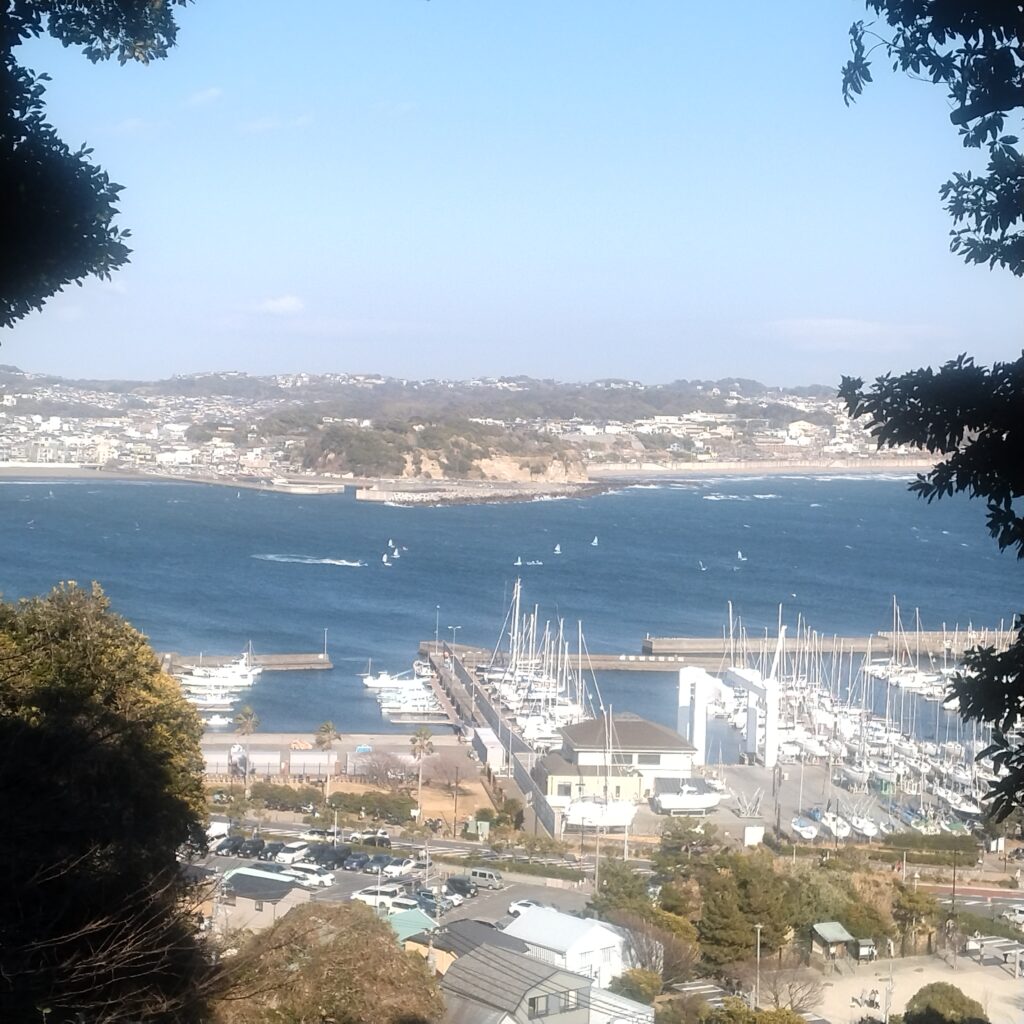 江の島のエスカーの先の眺め